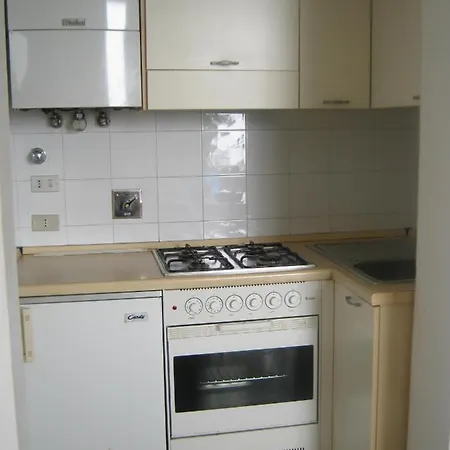 Vicino Alla Spiaggia - Near The Beach Apartment