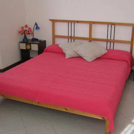 Vicino Alla Spiaggia - Near The Beach Apartment