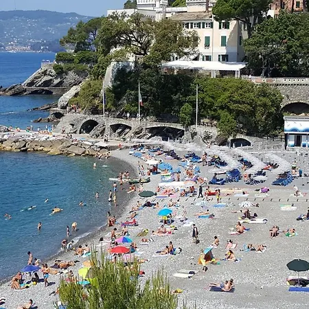 Vicino Alla Spiaggia - Near The Beach