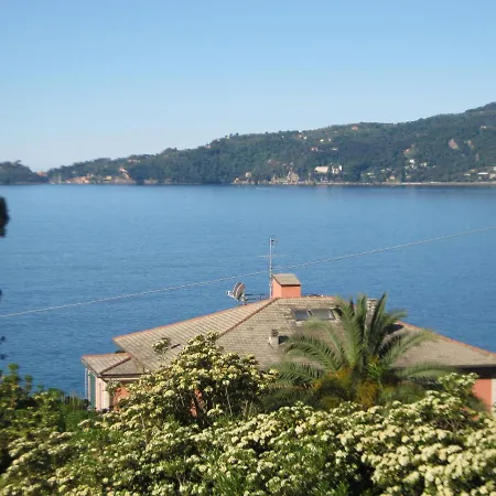 Vicino Alla Spiaggia - Near The Beach Zoagli
