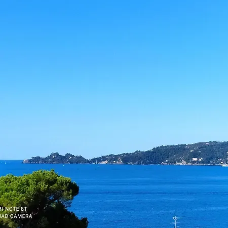 Vicino Alla Spiaggia - Near The Beach *